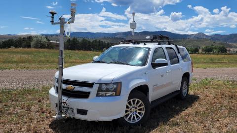 Mobile air quality monitoring vehicle